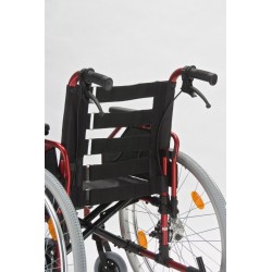 SILLA DE RUEDAS B138